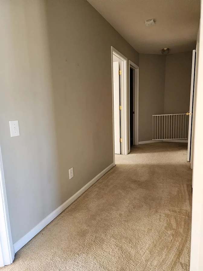 Alcove Rooms's room