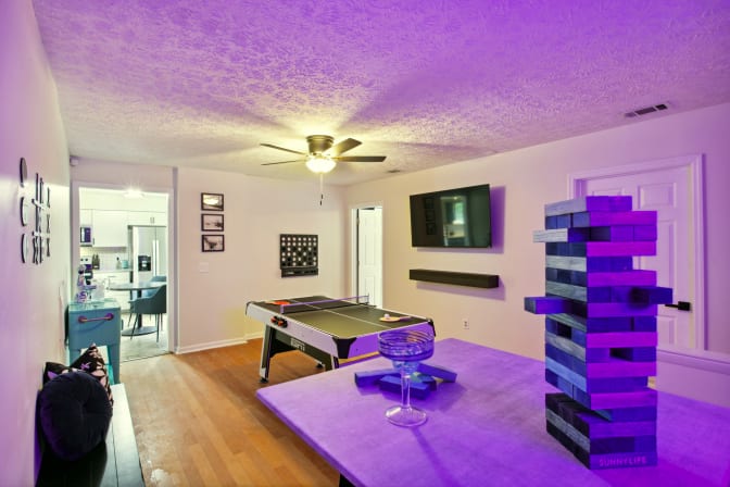 Jabbar's room