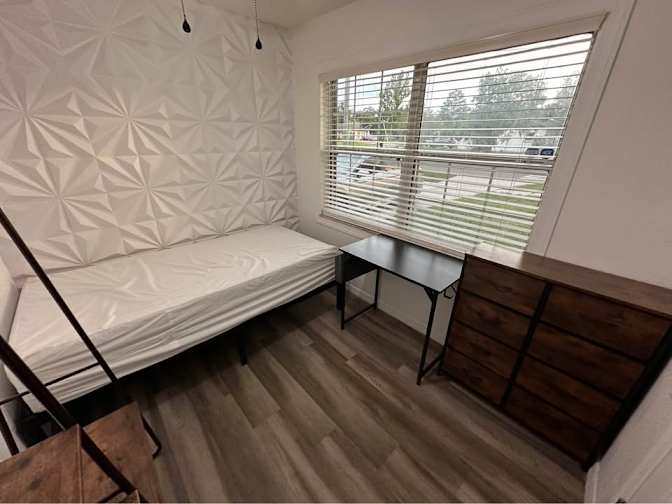 Juan Gomez's room