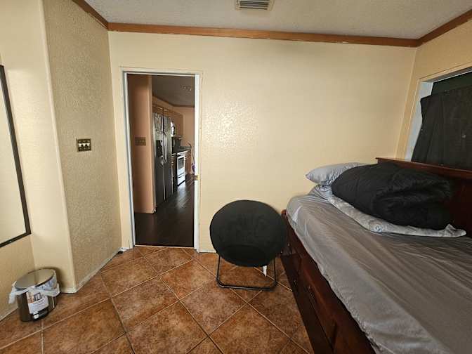 Pat's room