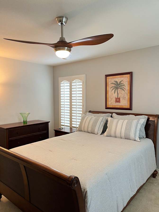 Joy’s  Rentals's room