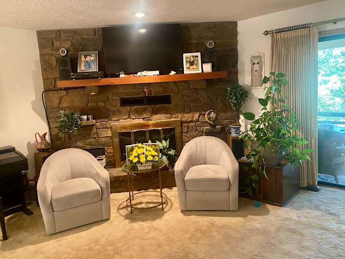 Laurie Lollar's room