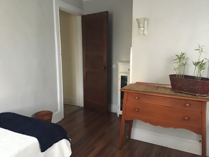 Linda's room