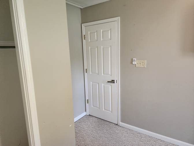 Enrique's room