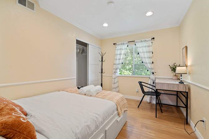 FRANCES MARTINEZ's room