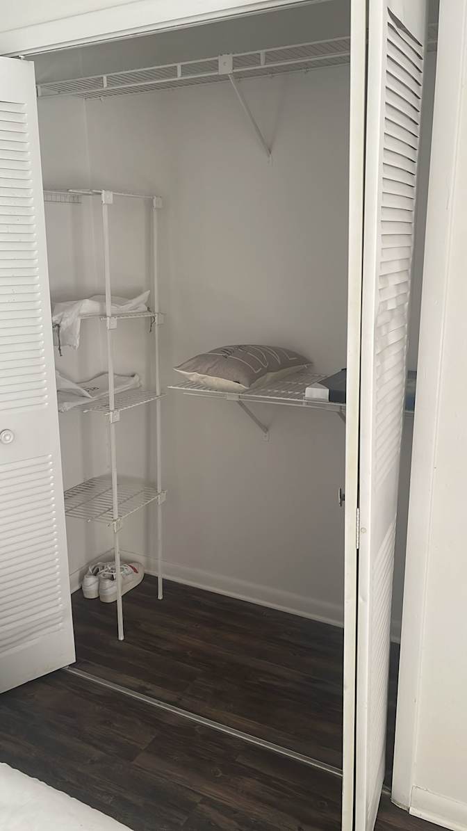 Yeison's room