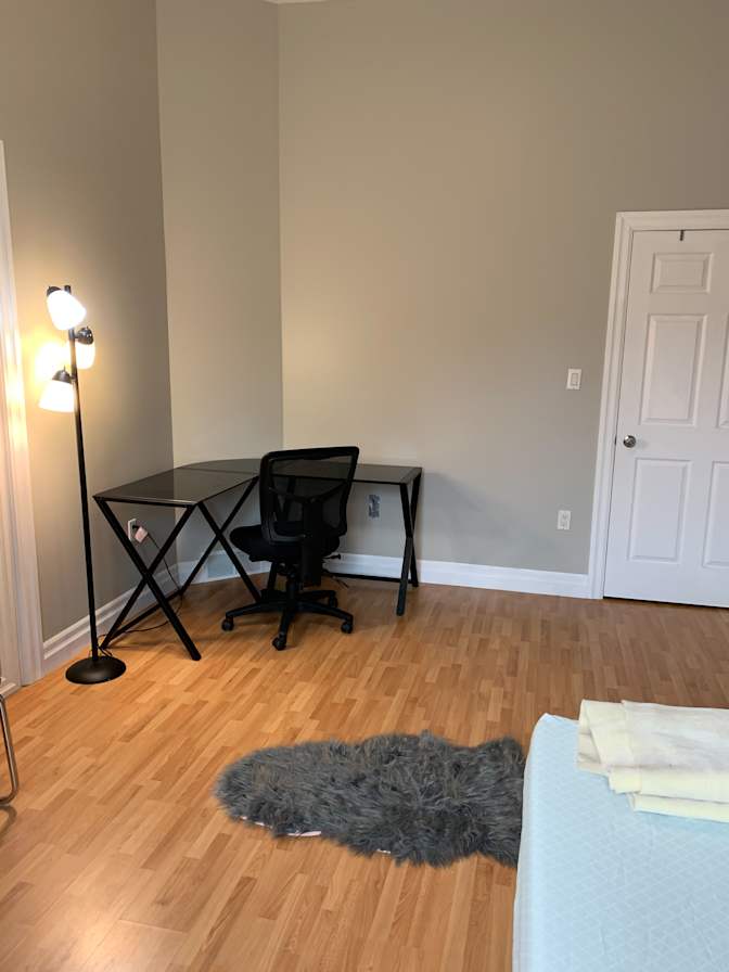 FW Corp.'s room