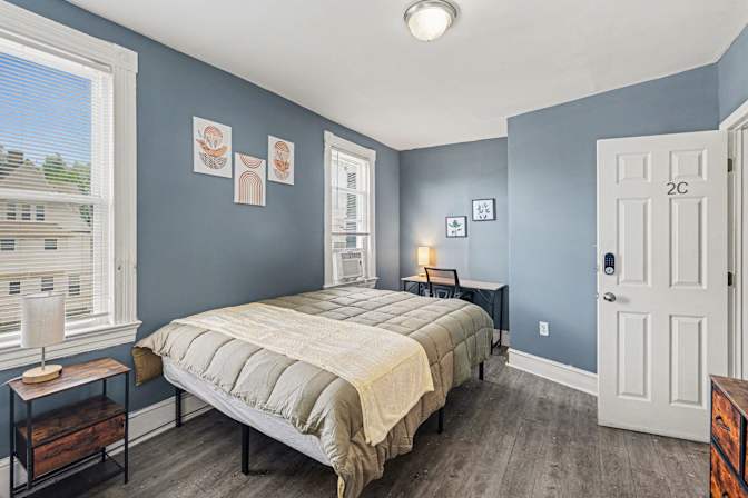 Jeniffer's room
