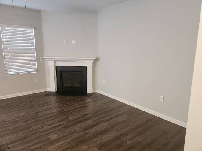 Alcove Rooms's room