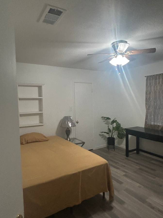 Gaby Aguilar's room