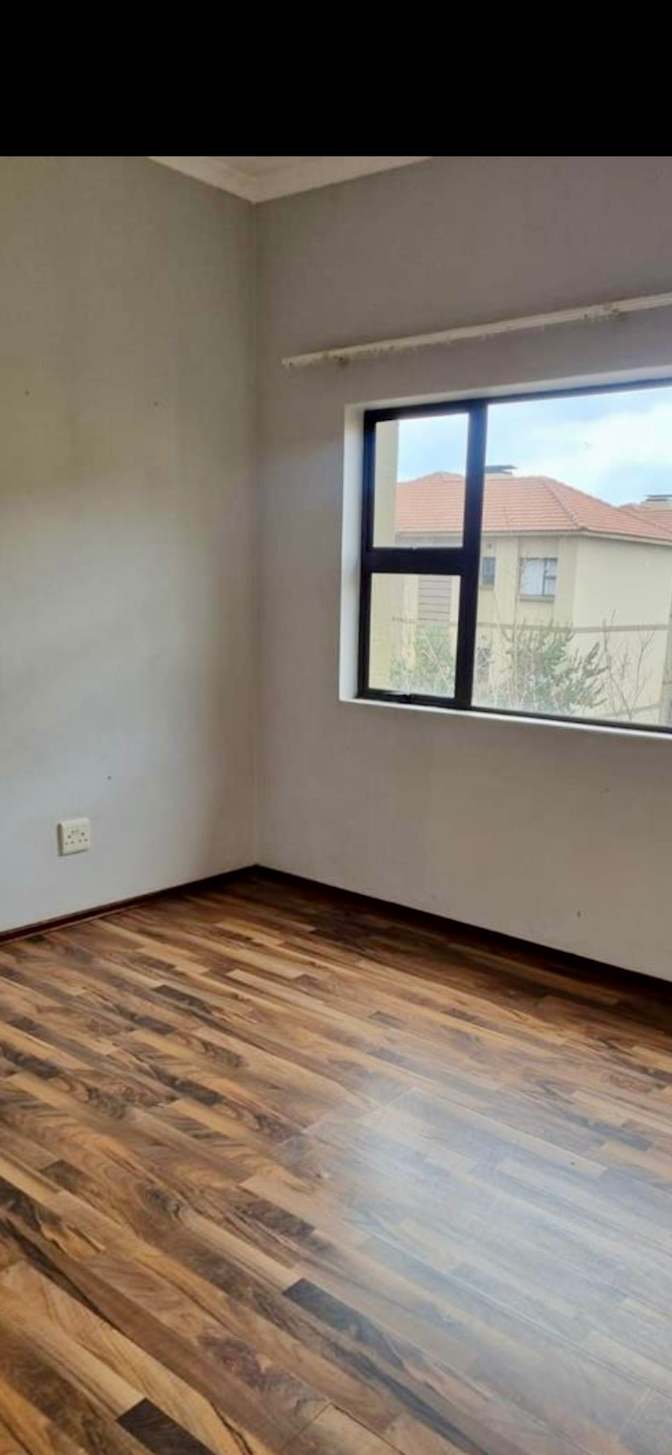 Sizeni's room