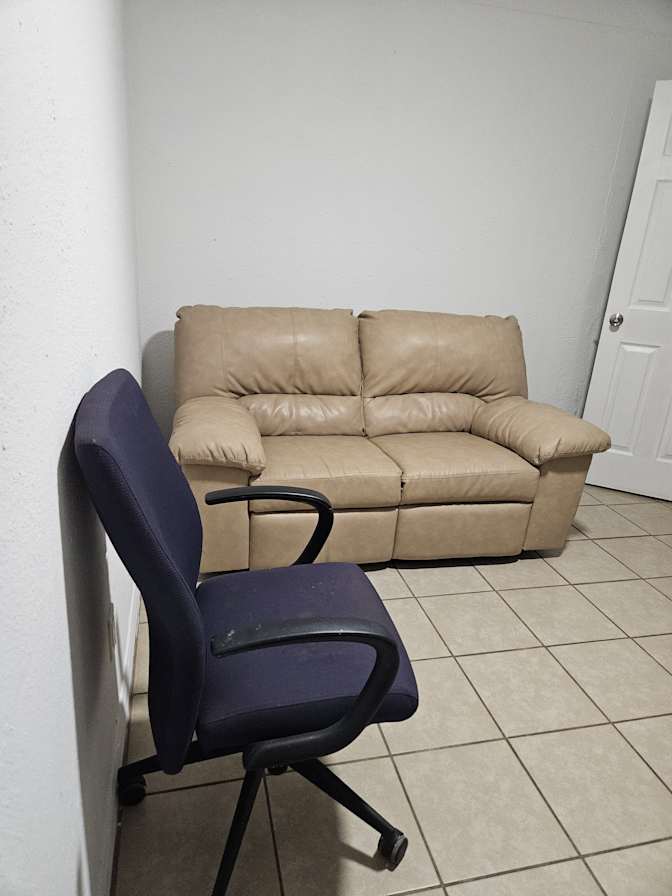 Deborah Vazquez's room