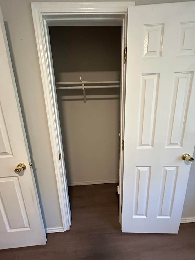 Alexanderia's room