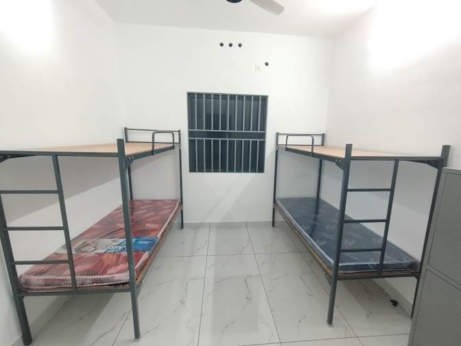 Satheesh kumar's room