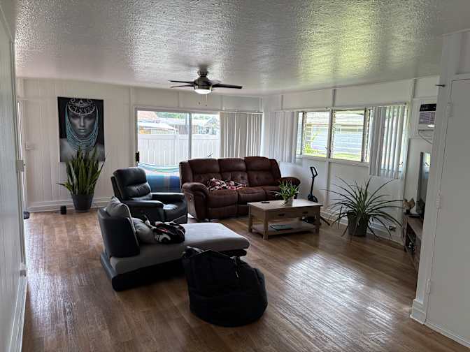 robert desrochers's room