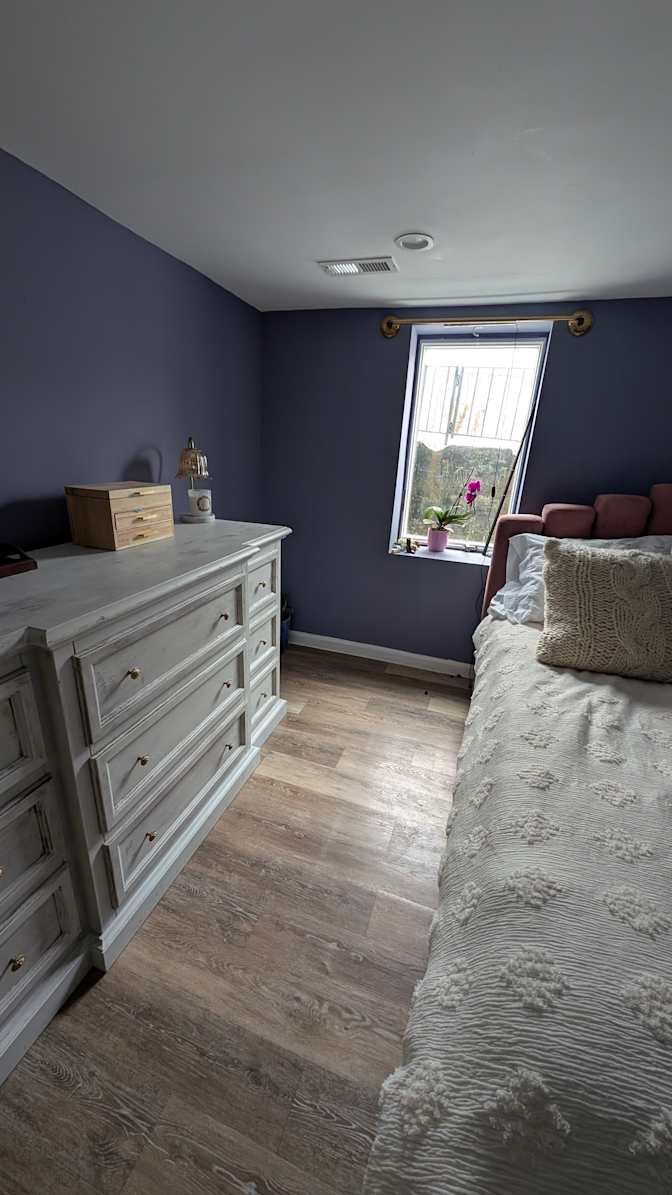 thalia's room