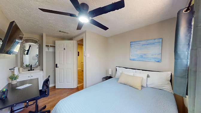 PadSplit's room