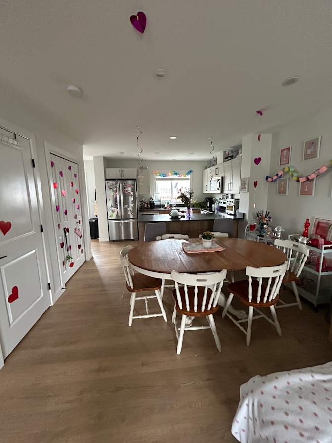 Eve's room