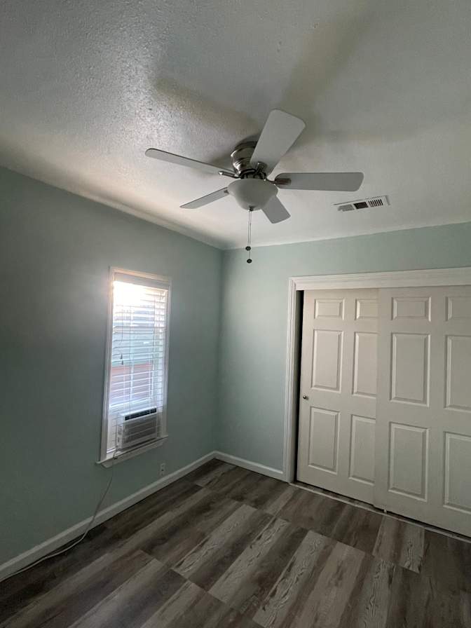 Jose's room