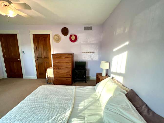 Ron's room