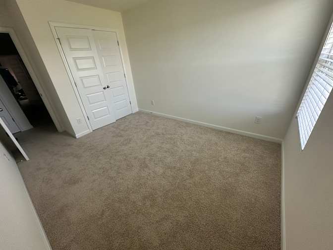 Naajhey's room