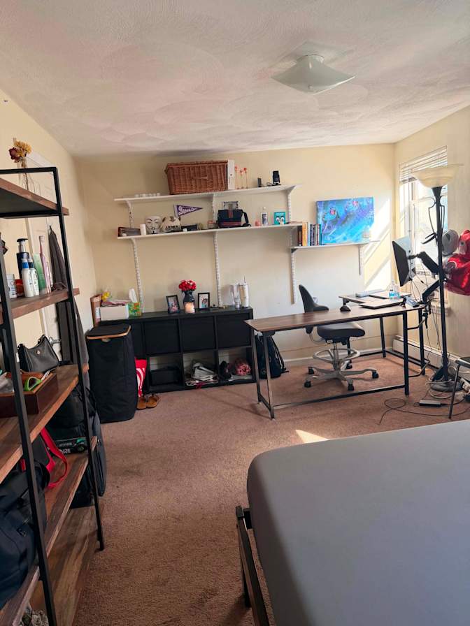 Javier's room