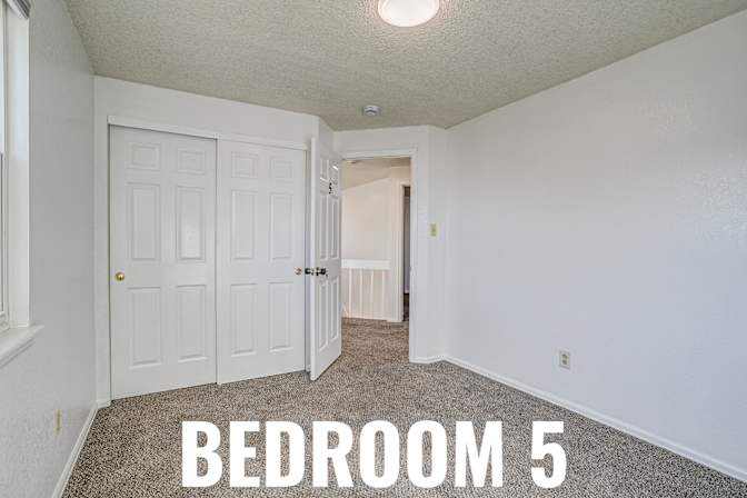 HomeCrew's room