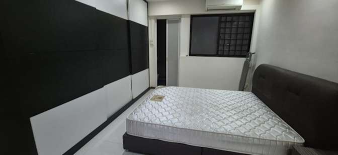 GJ's room
