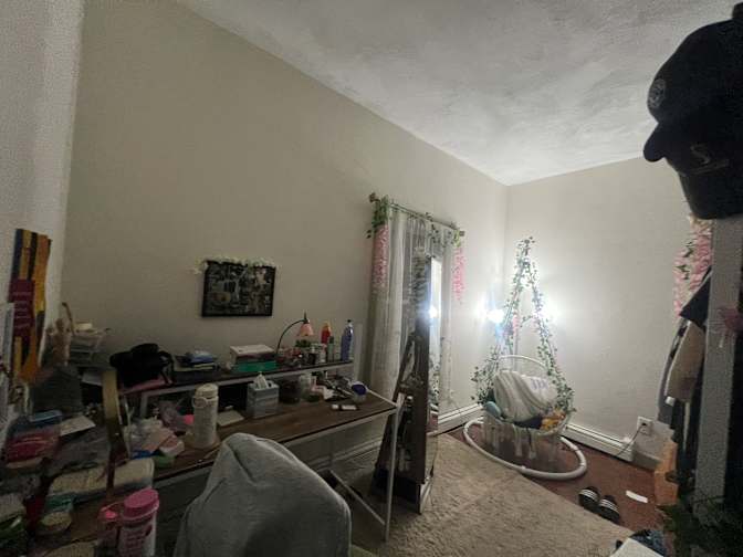 Cindy's room