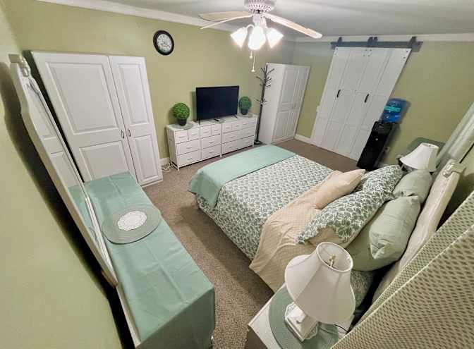 Aziza's room