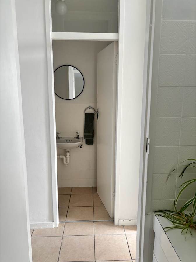 Valencia Hendricks's room