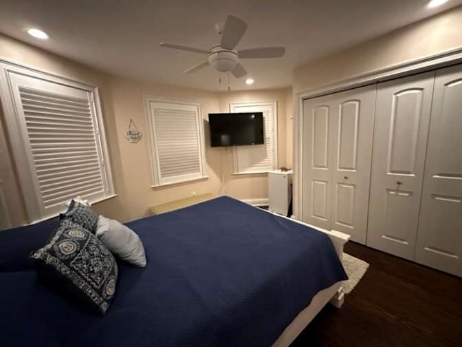 Tom's room
