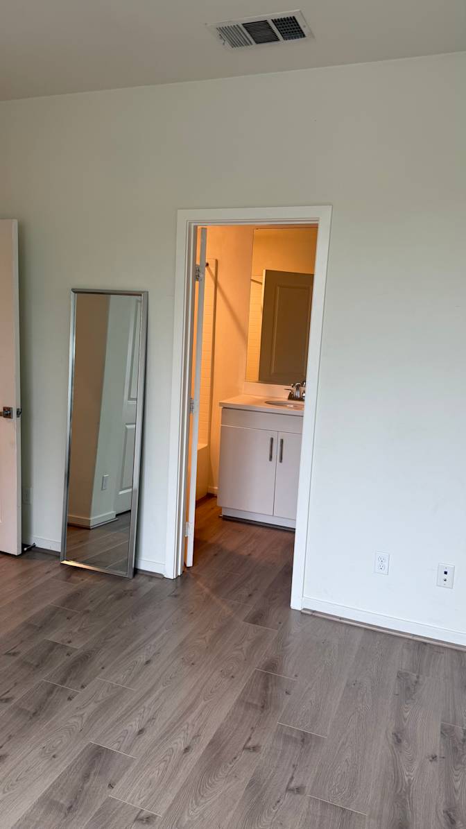 Stephanie's room