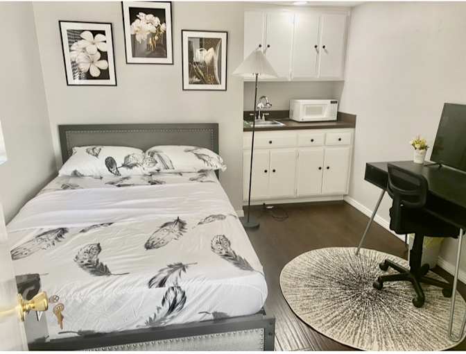 Carmen's room