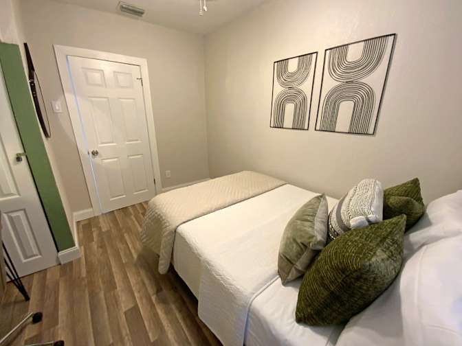 Javier's room