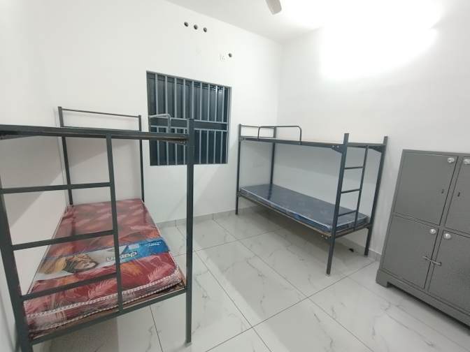 Satheesh kumar's room