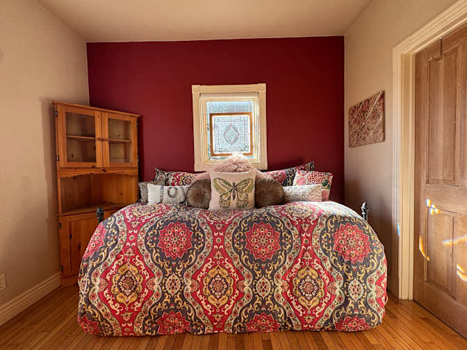 Lisa's room