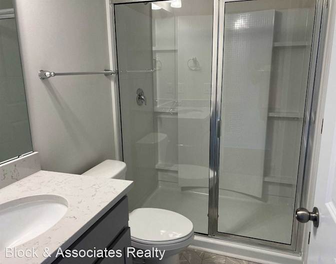 Alcove Rooms's room