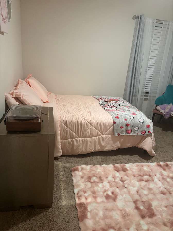 Shrell's room