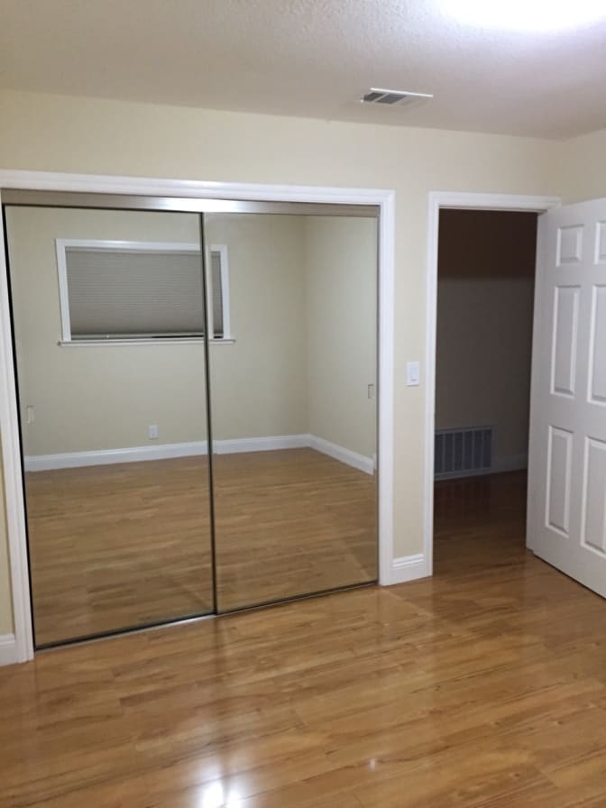 Lynn's room