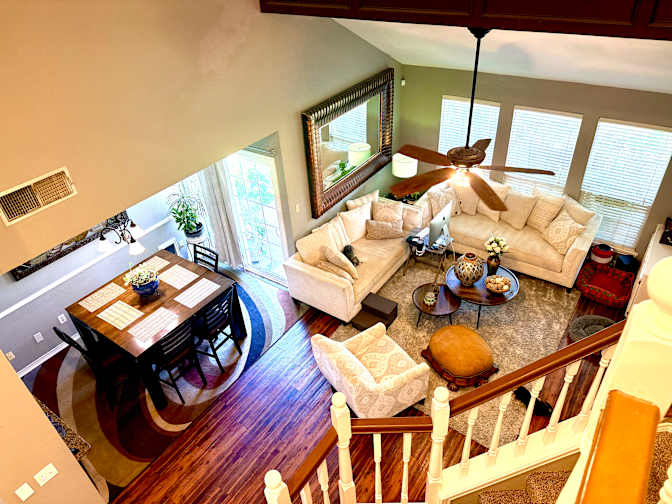 KARL FARMER's room