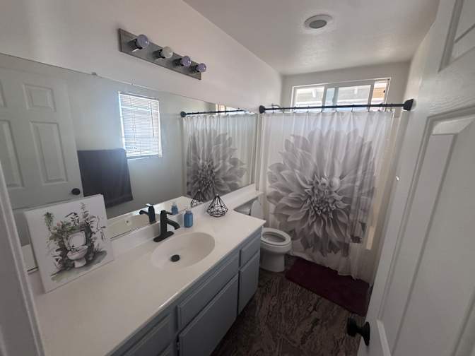 Juan and Gennyffer's room