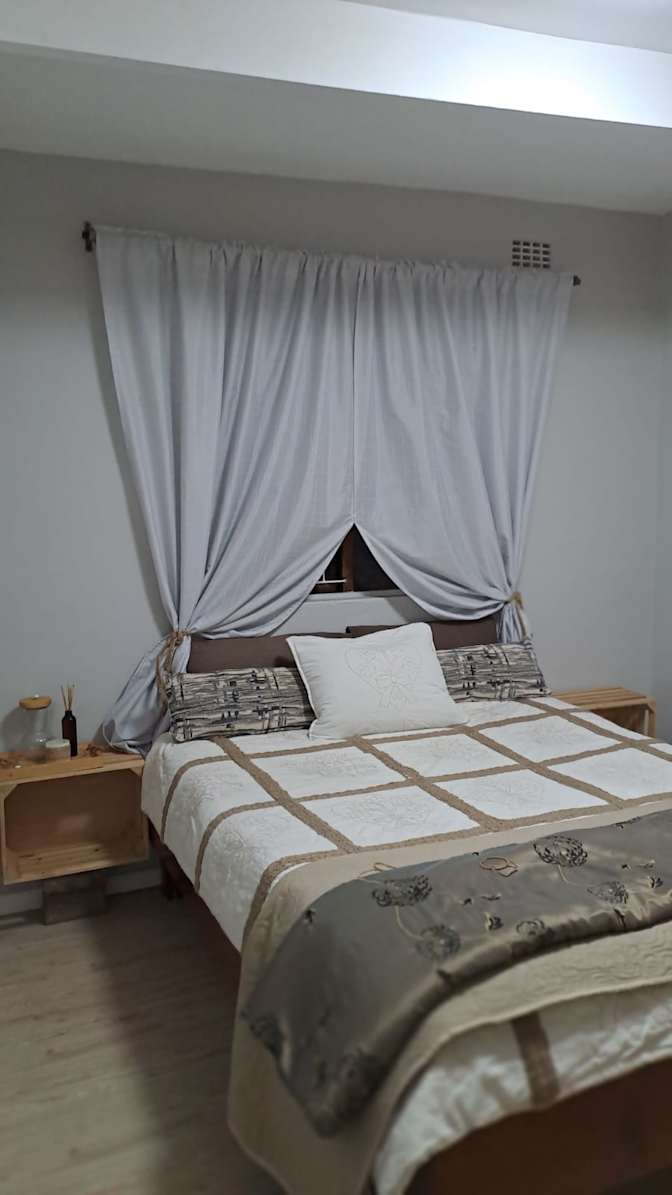Aneesa van Der fort's room