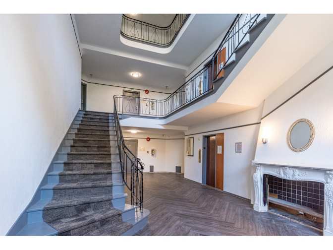 Jeffrey Griese's room