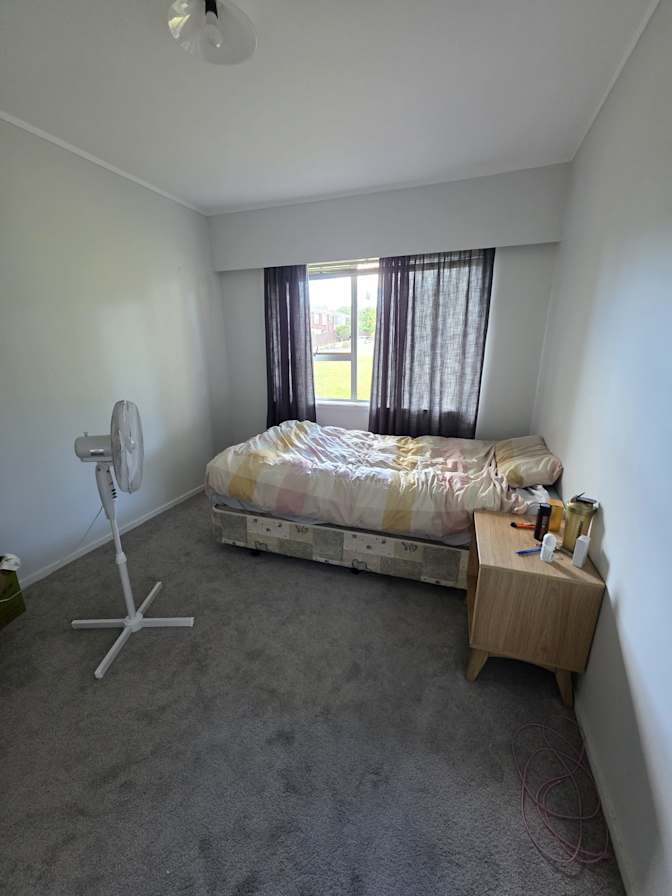 Srishti's room