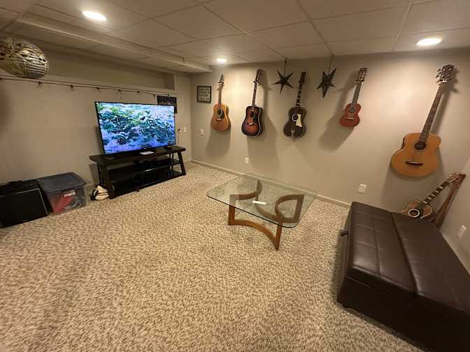 Ron's room