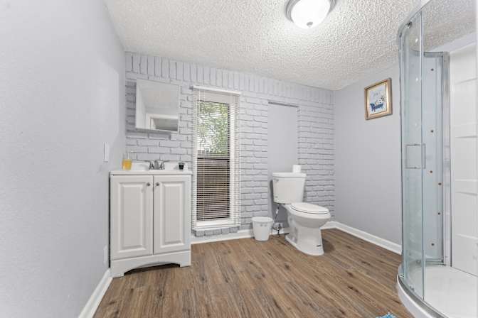 StarCity Homes's room