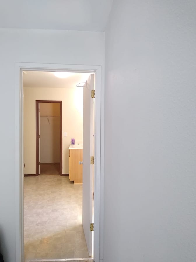 KathleenSam's room