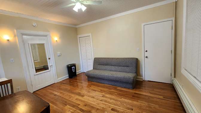 Tom's room