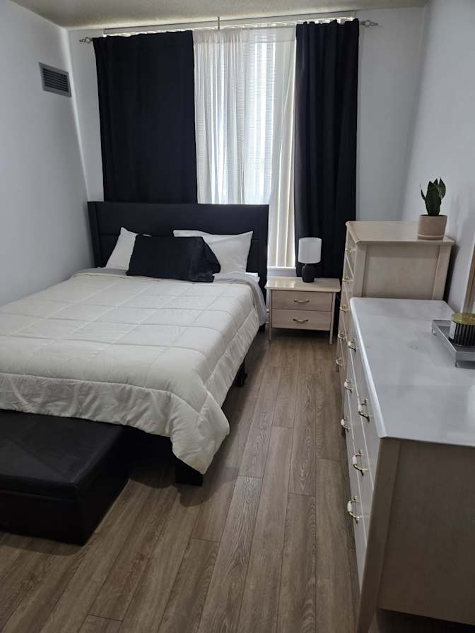 Lorna Henriques's room